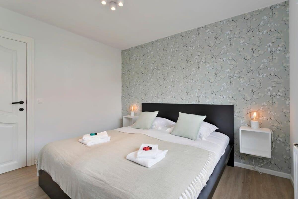 Huswell - Spacious Bungalow With Garden Near The Beach & Sea ミデルケルケ エクステリア 写真