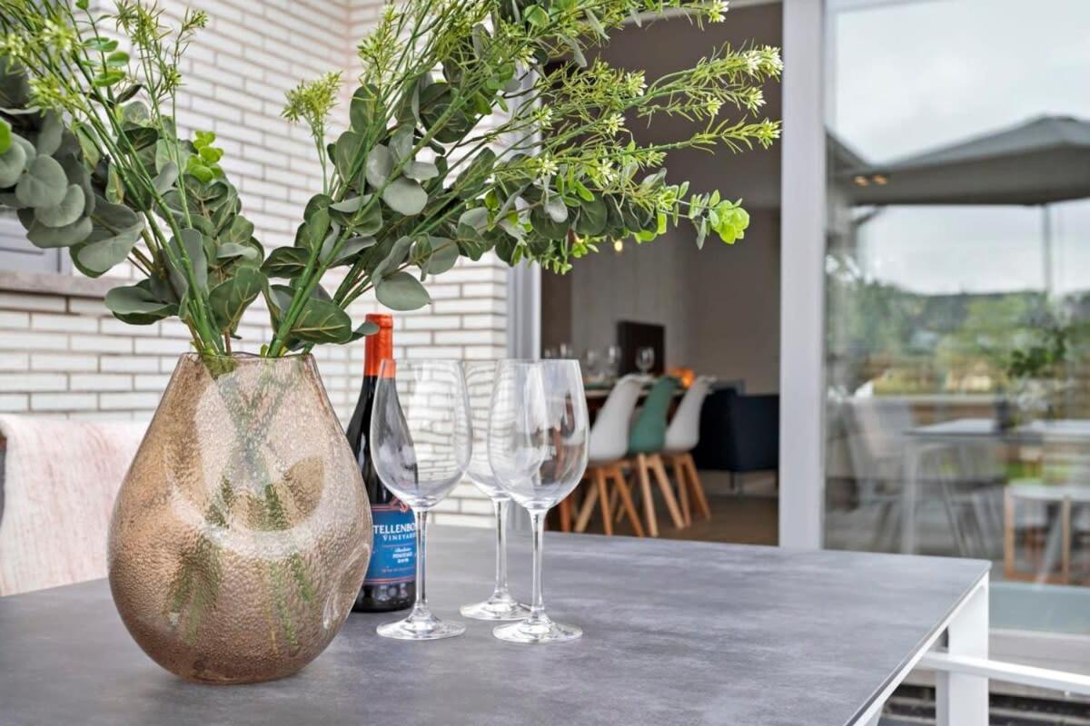 Huswell - Spacious Bungalow With Garden Near The Beach & Sea ミデルケルケ エクステリア 写真